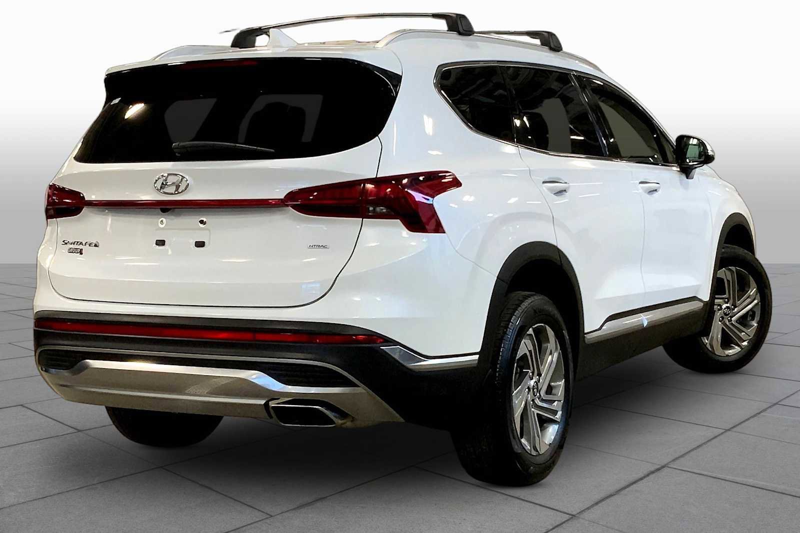 Used 2022 Hyundai Santa Fe SEL w/ Convenience Package image 13