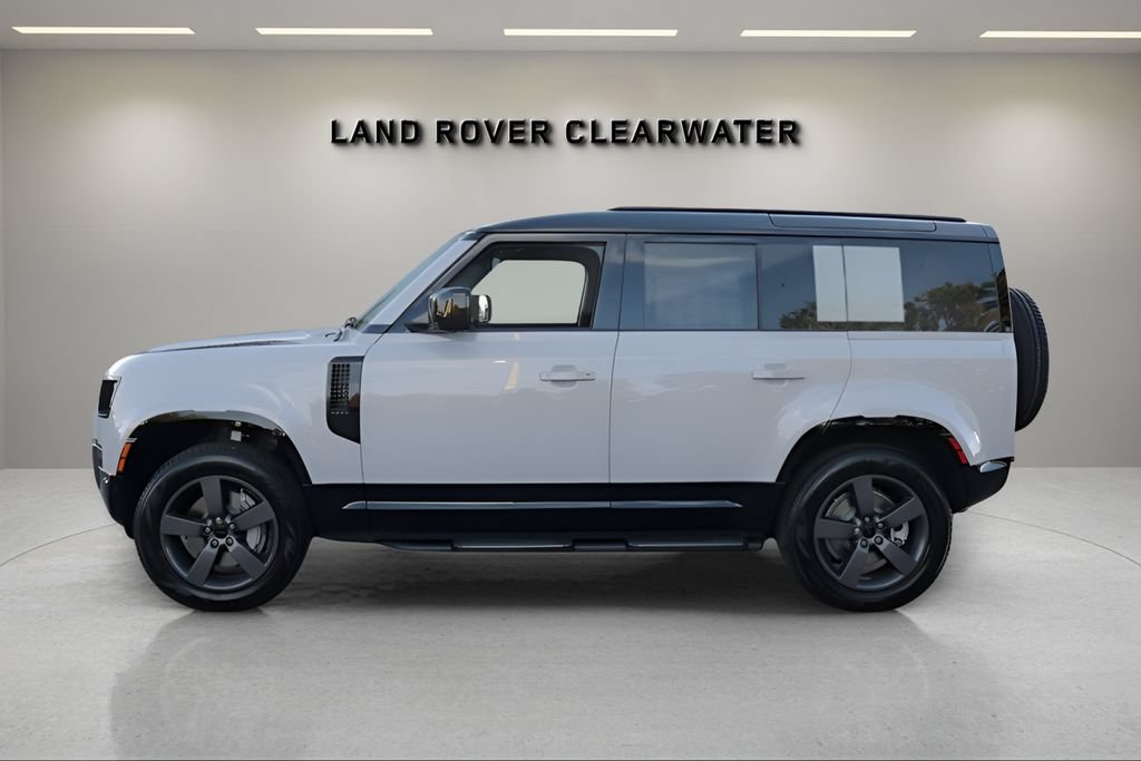 Used 2026 Land Rover Defender 110 X-Dynamic SE AWD/4WD image 2