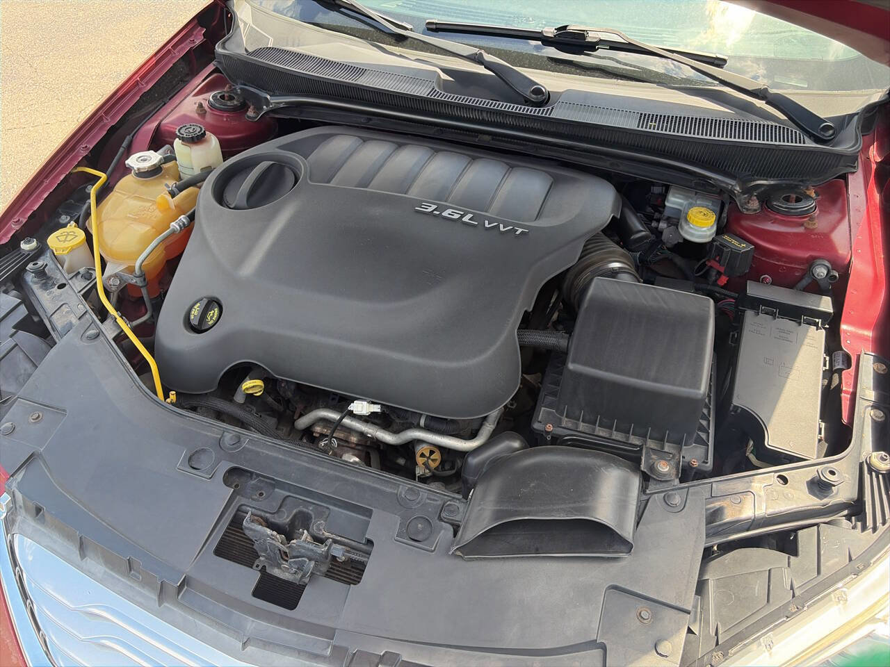 Used 2013 Chrysler 200 Touring FWD image 14