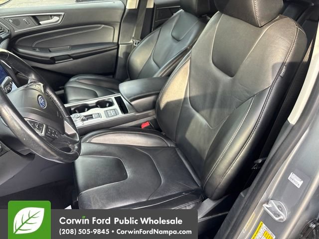 Used 2022 Ford Edge Titanium AWD/4WD image 25