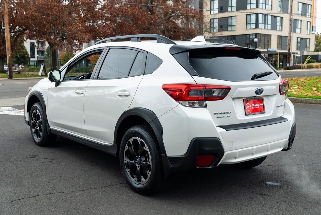 Used 2022 Subaru Crosstrek 2.0i Premium w/ Moonroof Package image 4