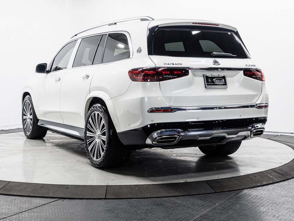 Used 2024 Mercedes-Benz Maybach GLS 600 4MATIC image 31