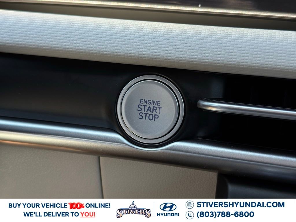 Certified 2025 Hyundai Tucson SE FWD image 32