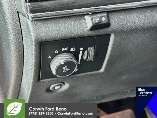 Used 2019 Jeep Grand Cherokee Overland AWD/4WD image 13