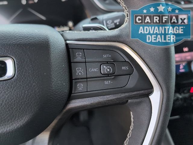 Used 2025 Jeep Grand Cherokee L Limited w/ Black Appearance Package image 21