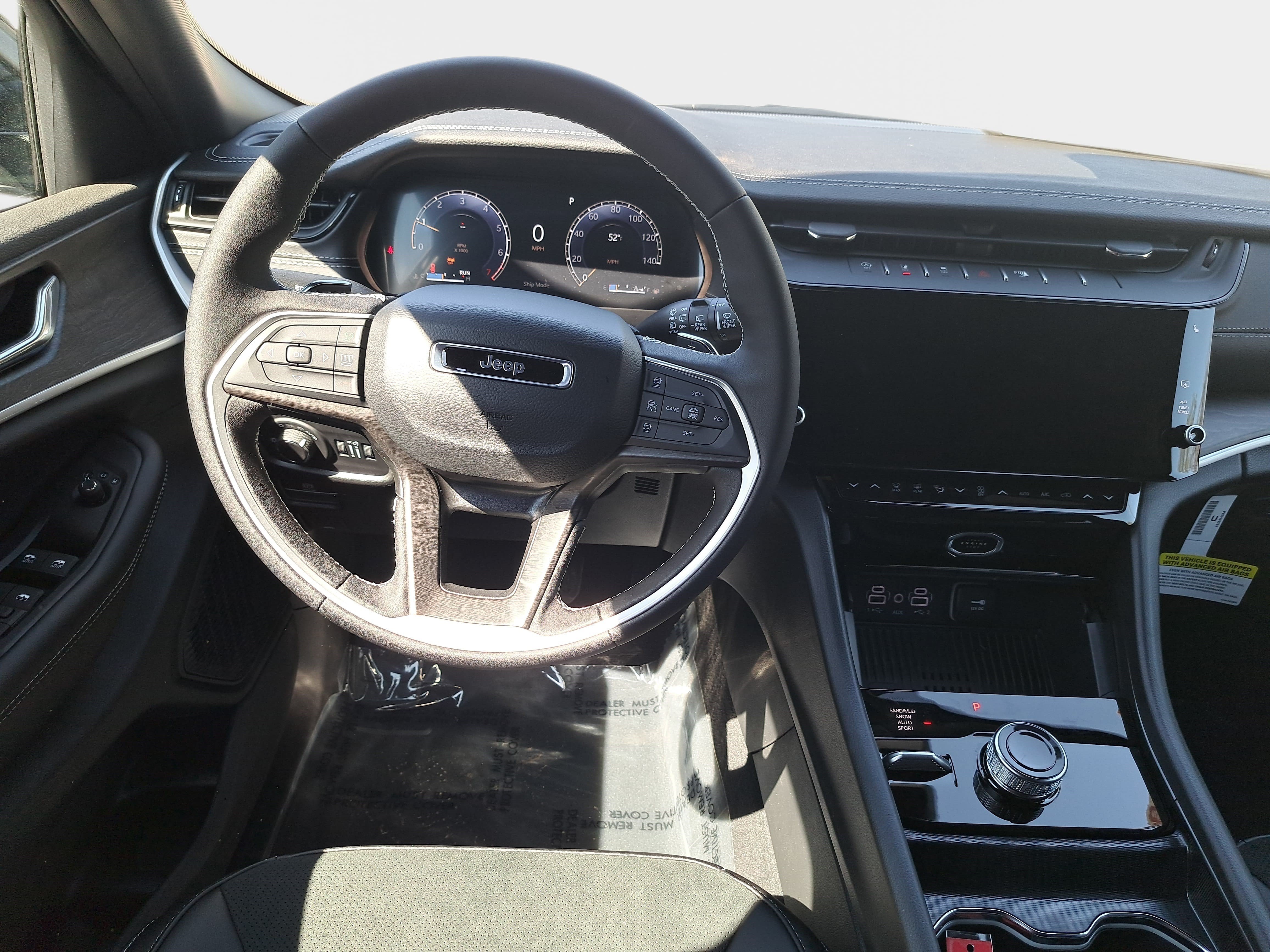 New 2026 Jeep Grand Cherokee Altitude AWD/4WD image 16