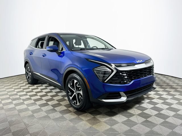 Used 2025 Kia Sportage EX FWD image 1