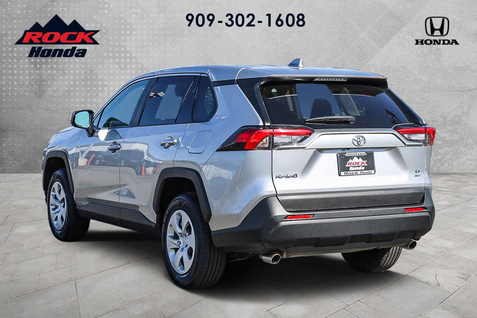 Used 2024 Toyota RAV4 LE image 6