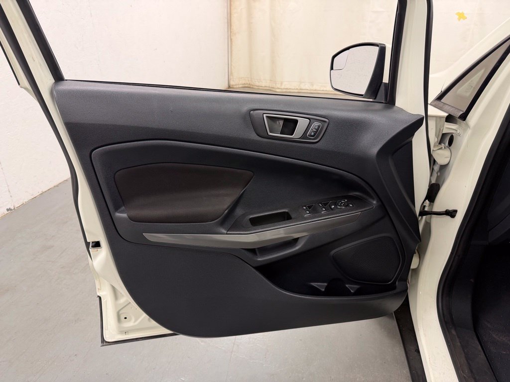Used 2020 Ford EcoSport SE FWD image 18