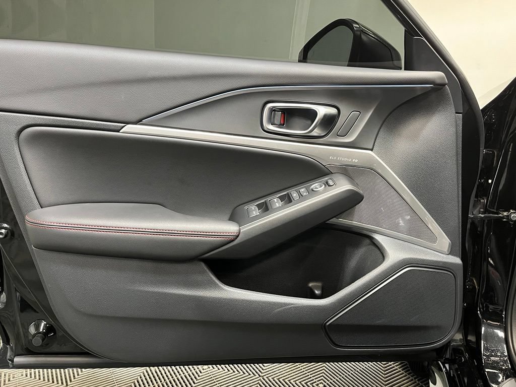 Used 2025 Acura Integra Type S FWD image 13