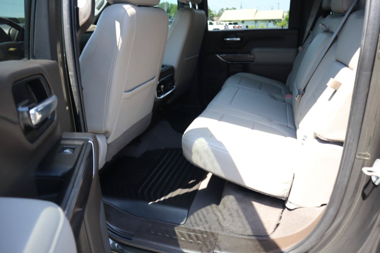Used 2022 Chevrolet Silverado 3500 LTZ w/ LTZ Convenience Package AWD/4WD image 15