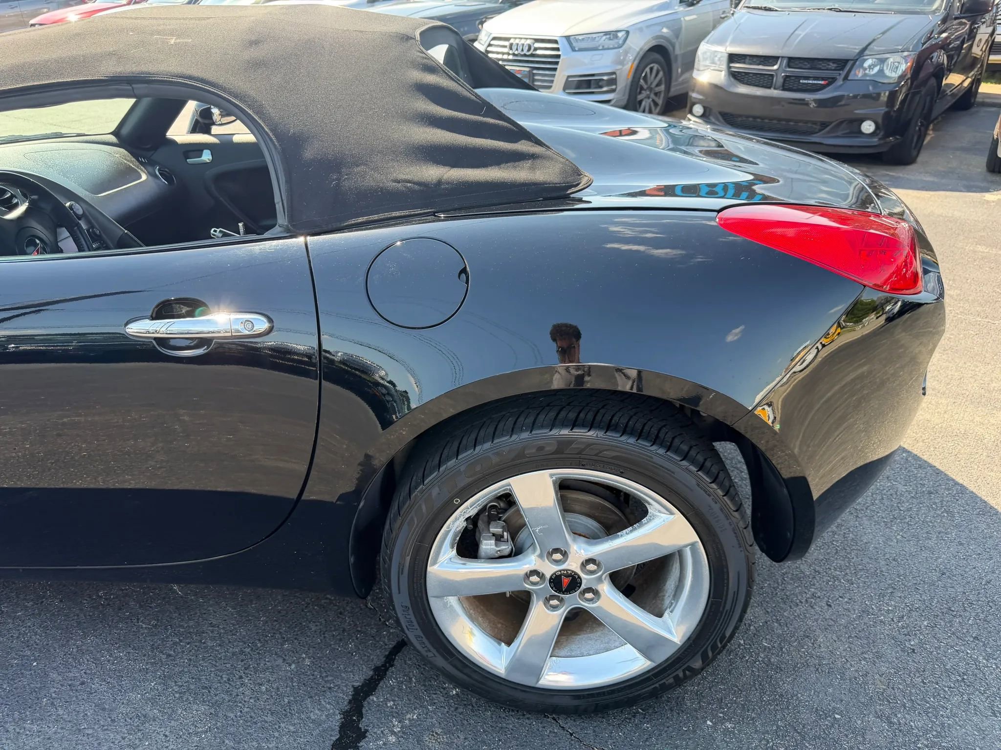 Used 2006 Pontiac Solstice Convertible w/ Premium Package image 47