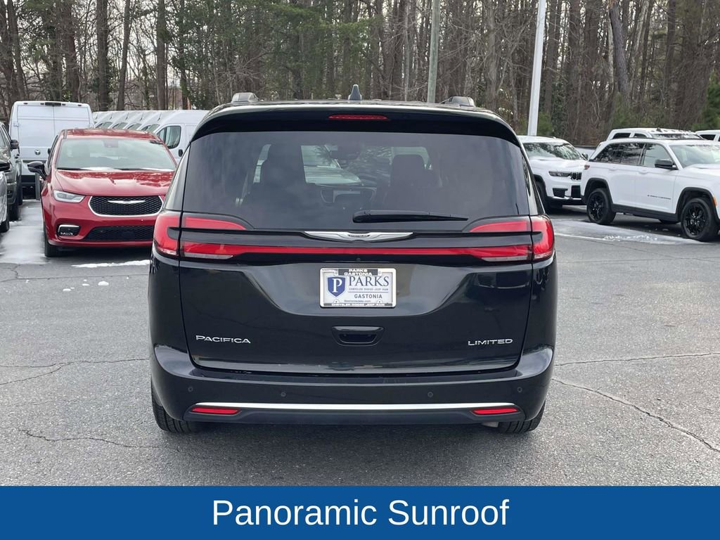 Certified 2023 Chrysler Pacifica Limited image 7