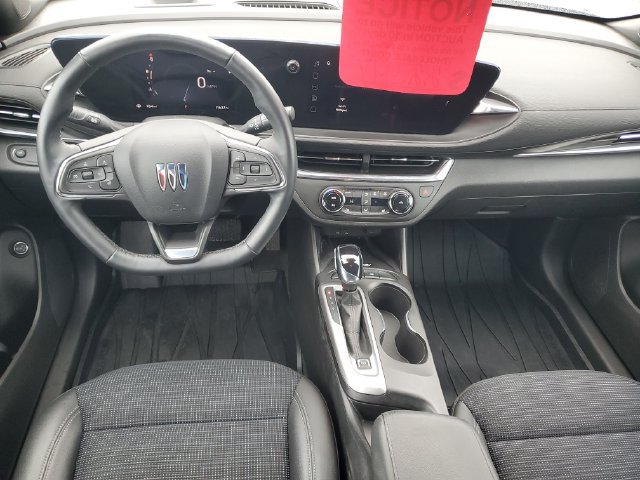 Used 2025 Buick Envista Preferred w/ Convenience I Package FWD image 12