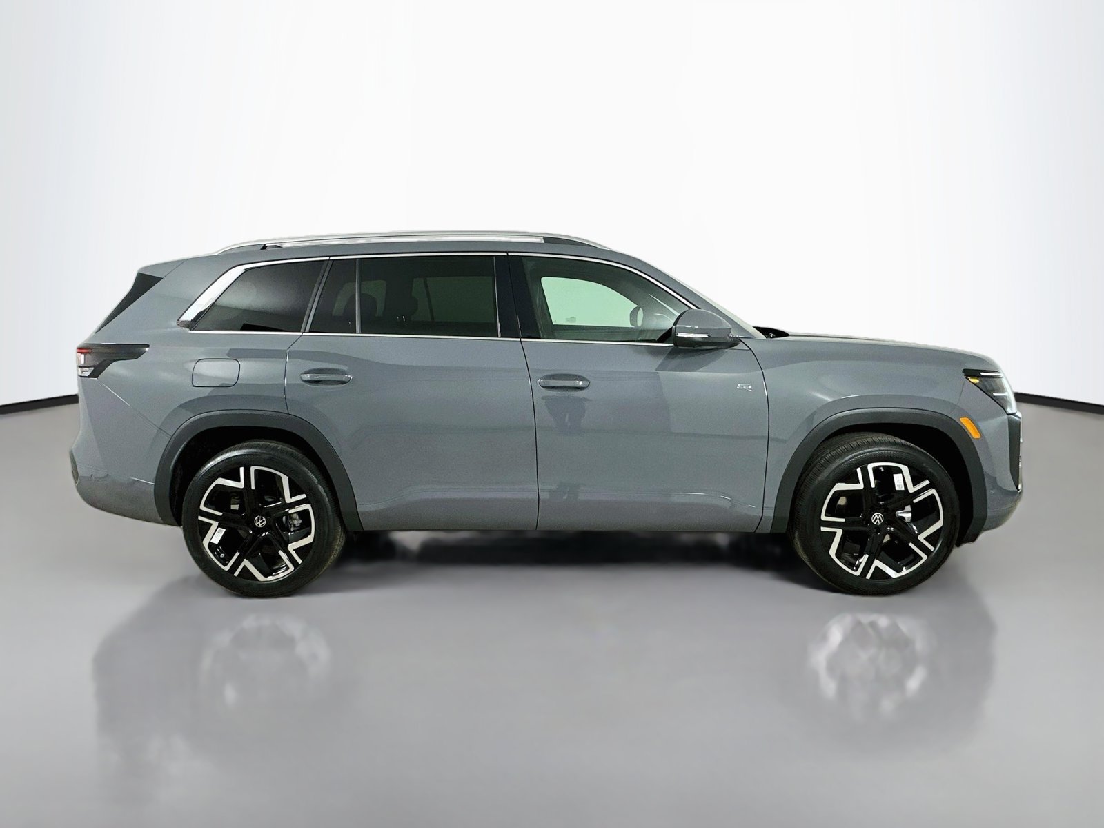 New 2027 Volkswagen Atlas SEL Premium R-Line AWD/4WD image 4