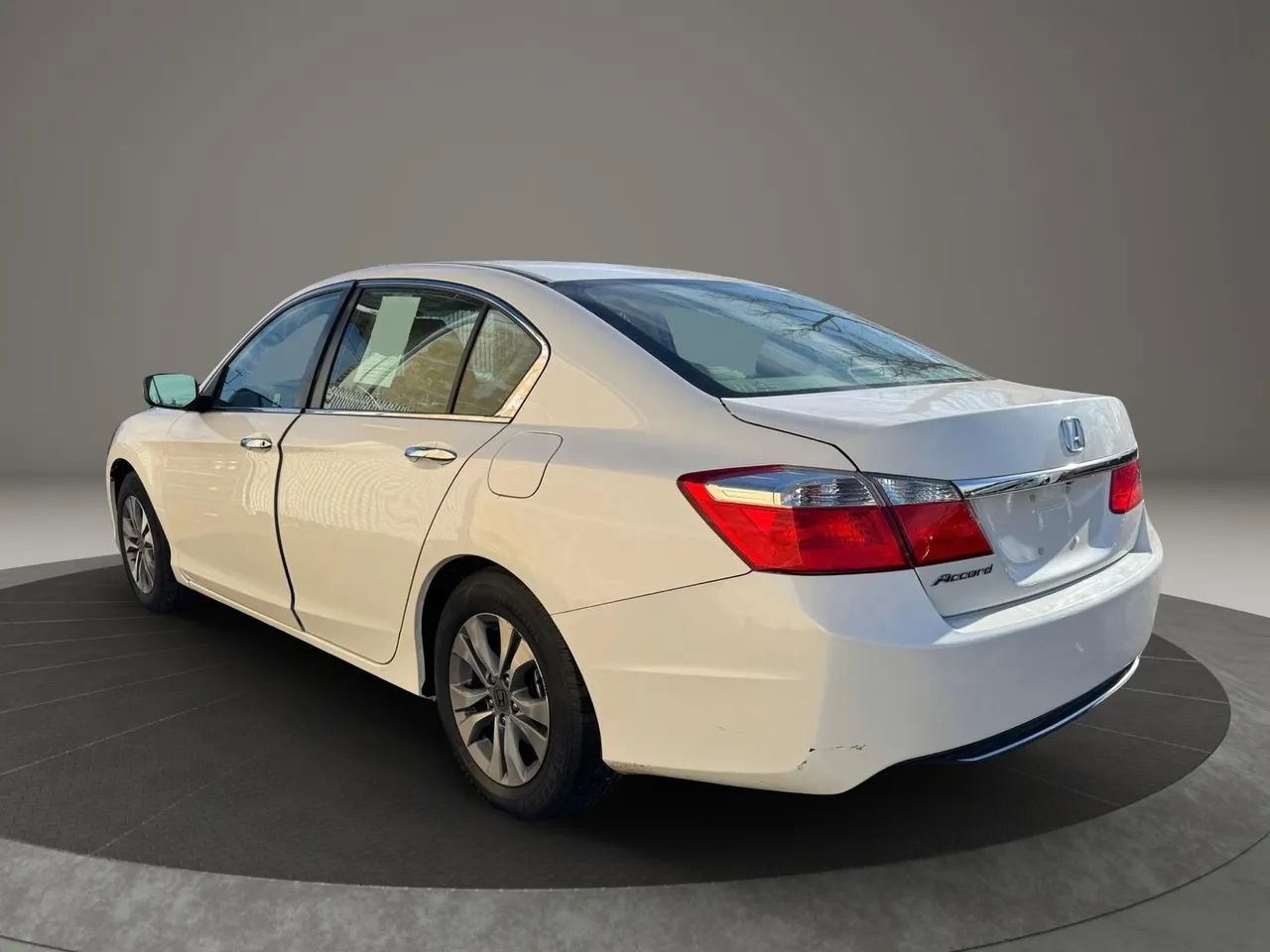 Used 2015 Honda Accord LX image 7