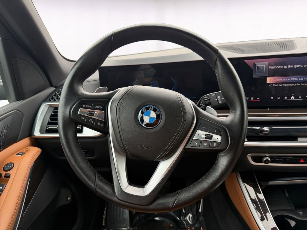 Used 2024 BMW X5 xDrive50e image 12