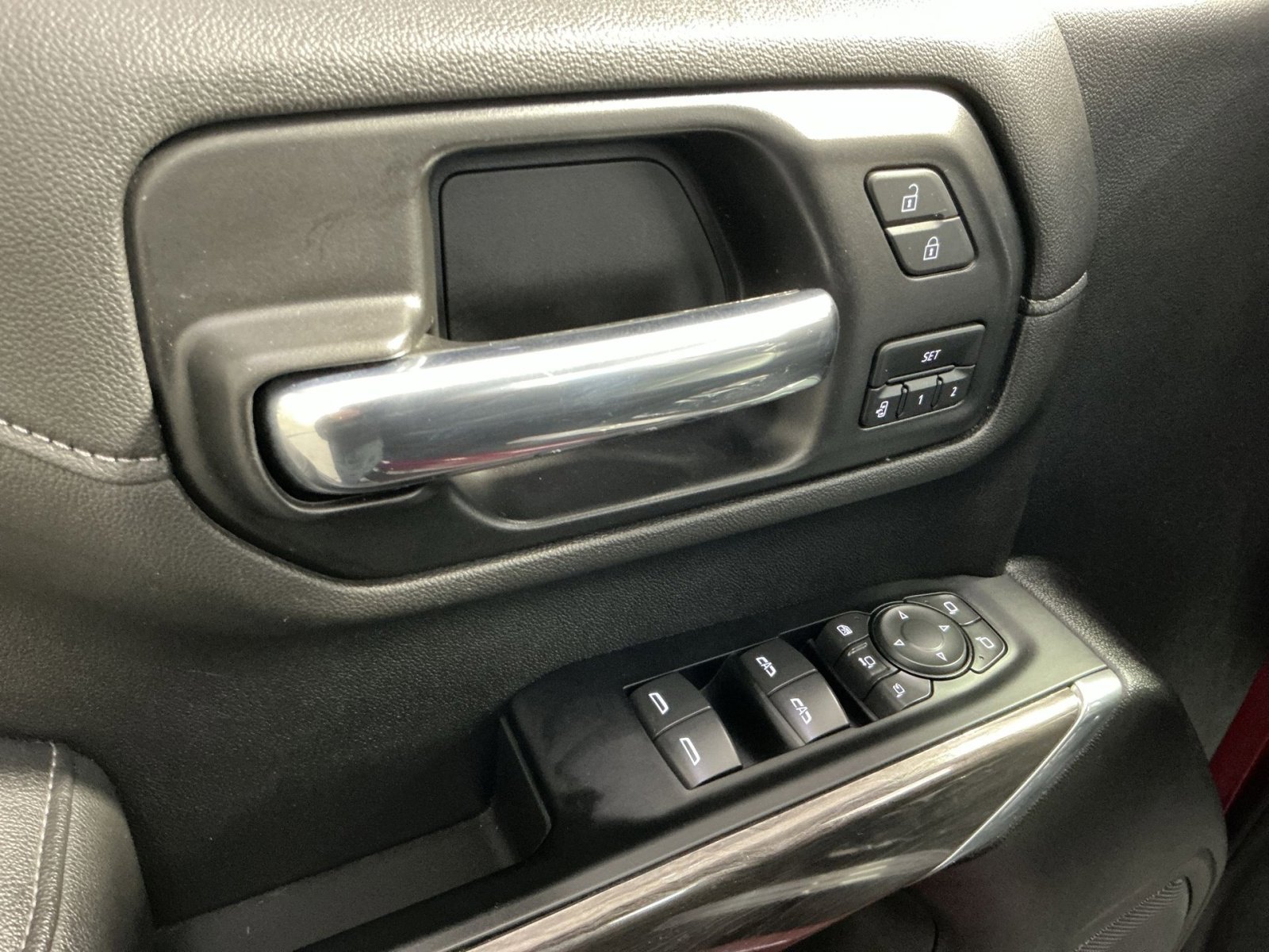 Used 2022 Chevrolet Silverado 2500 LTZ AWD/4WD image 16