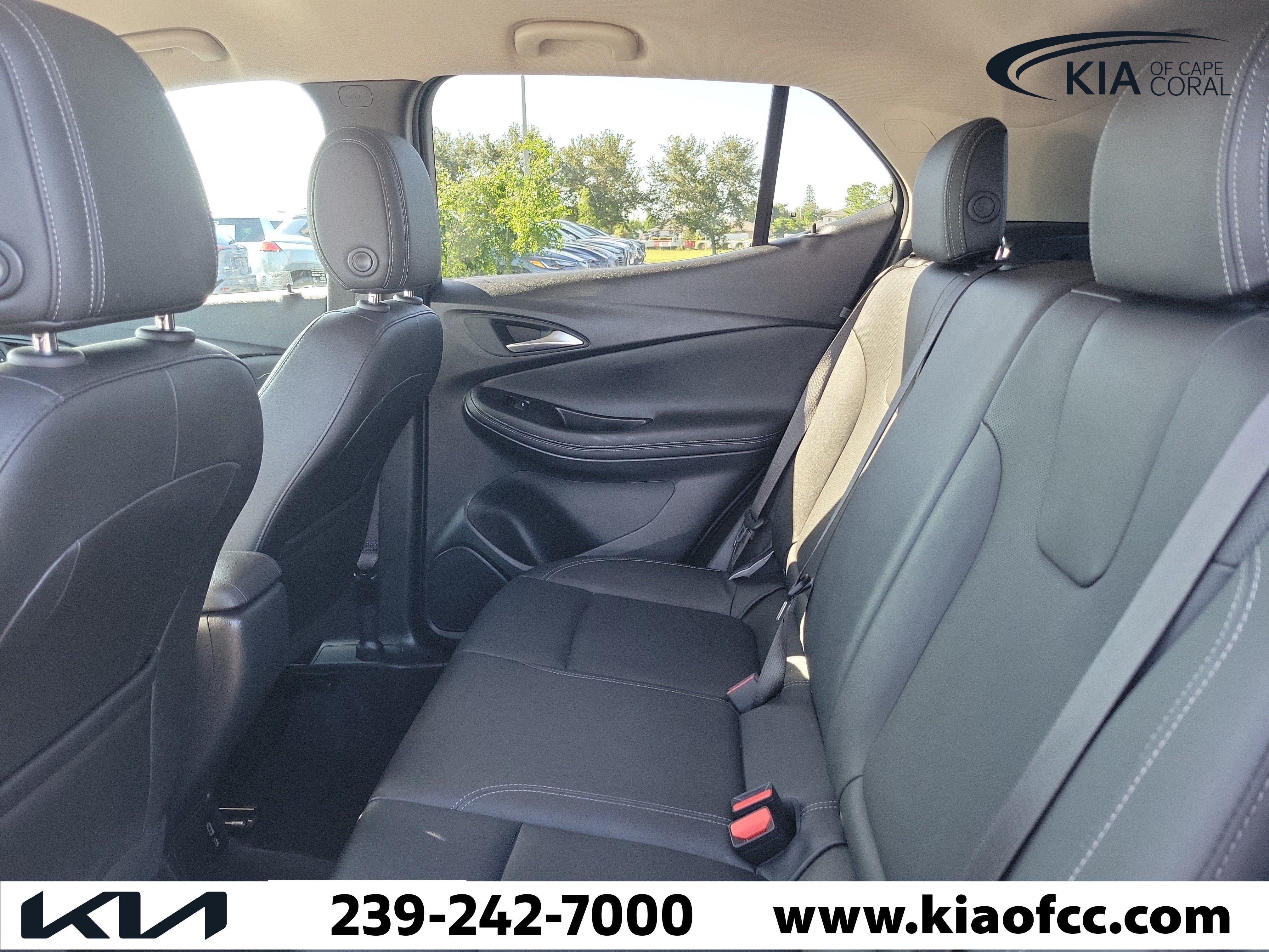Used 2024 Buick Encore GX Sport Touring AWD/4WD image 12