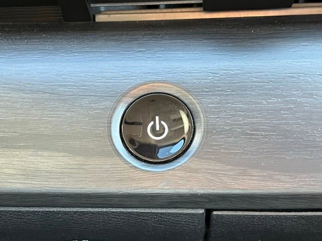 Used 2023 Nissan Ariya AWD image 19