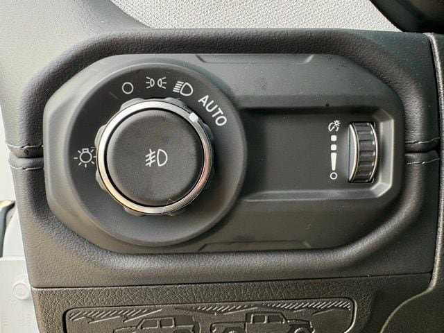 New 2026 Jeep Wrangler Unlimited Sahara AWD/4WD image 19