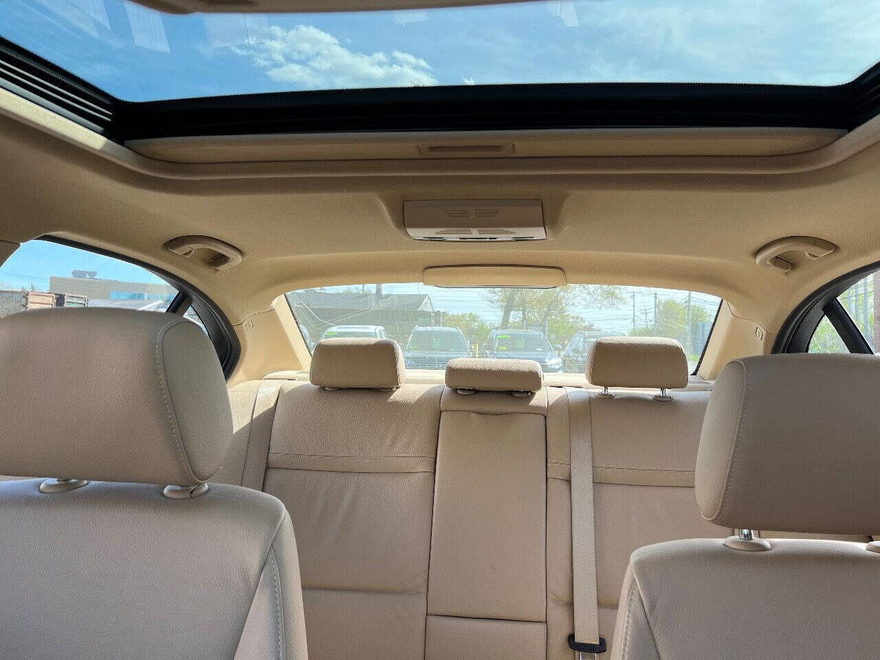 Used 2011 BMW 328i Sedan RWD image 24