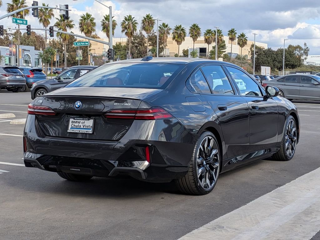 New 2026 BMW i5 eDrive40 image 7