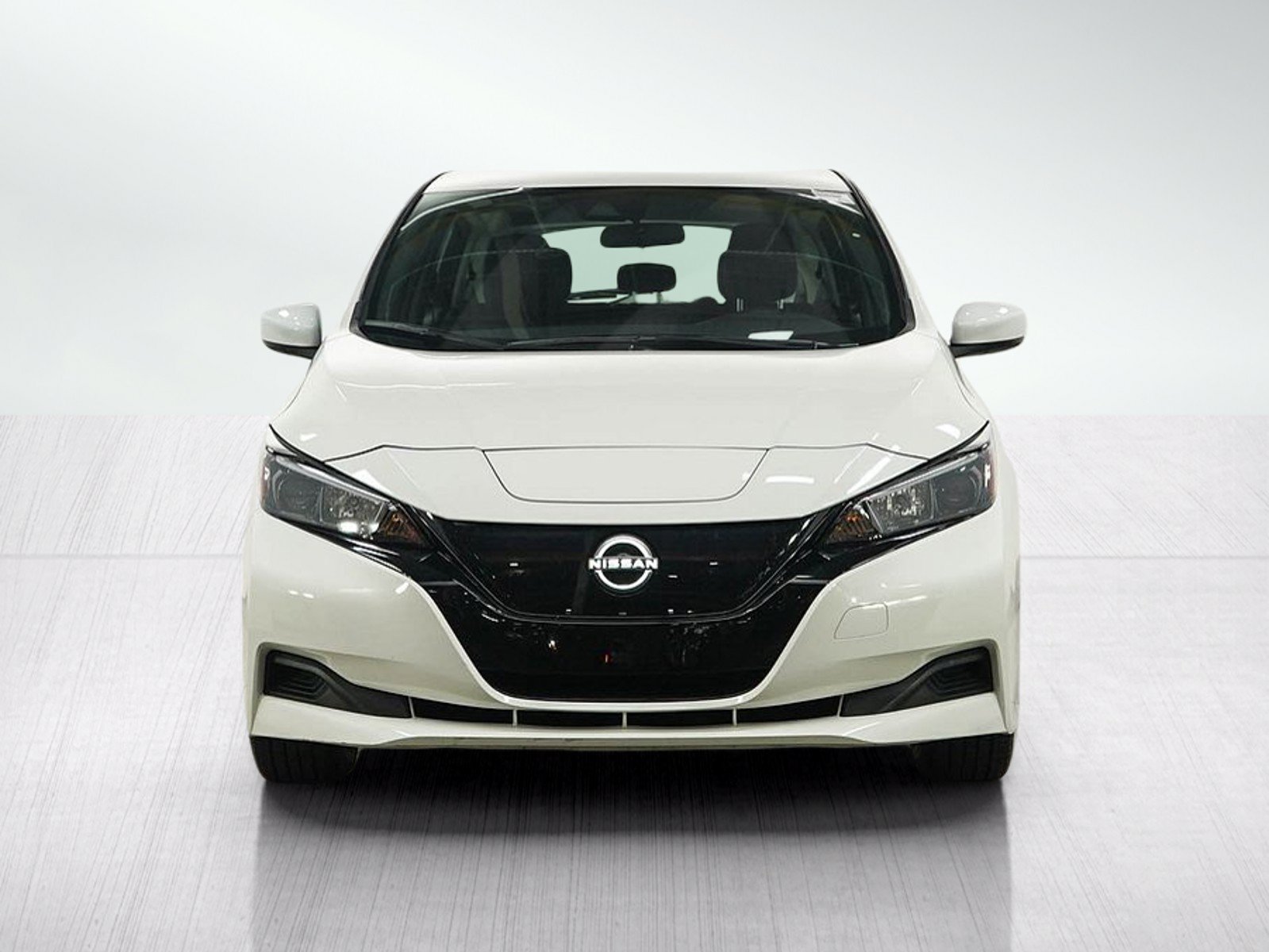 Used 2025 Nissan Leaf S FWD image 8
