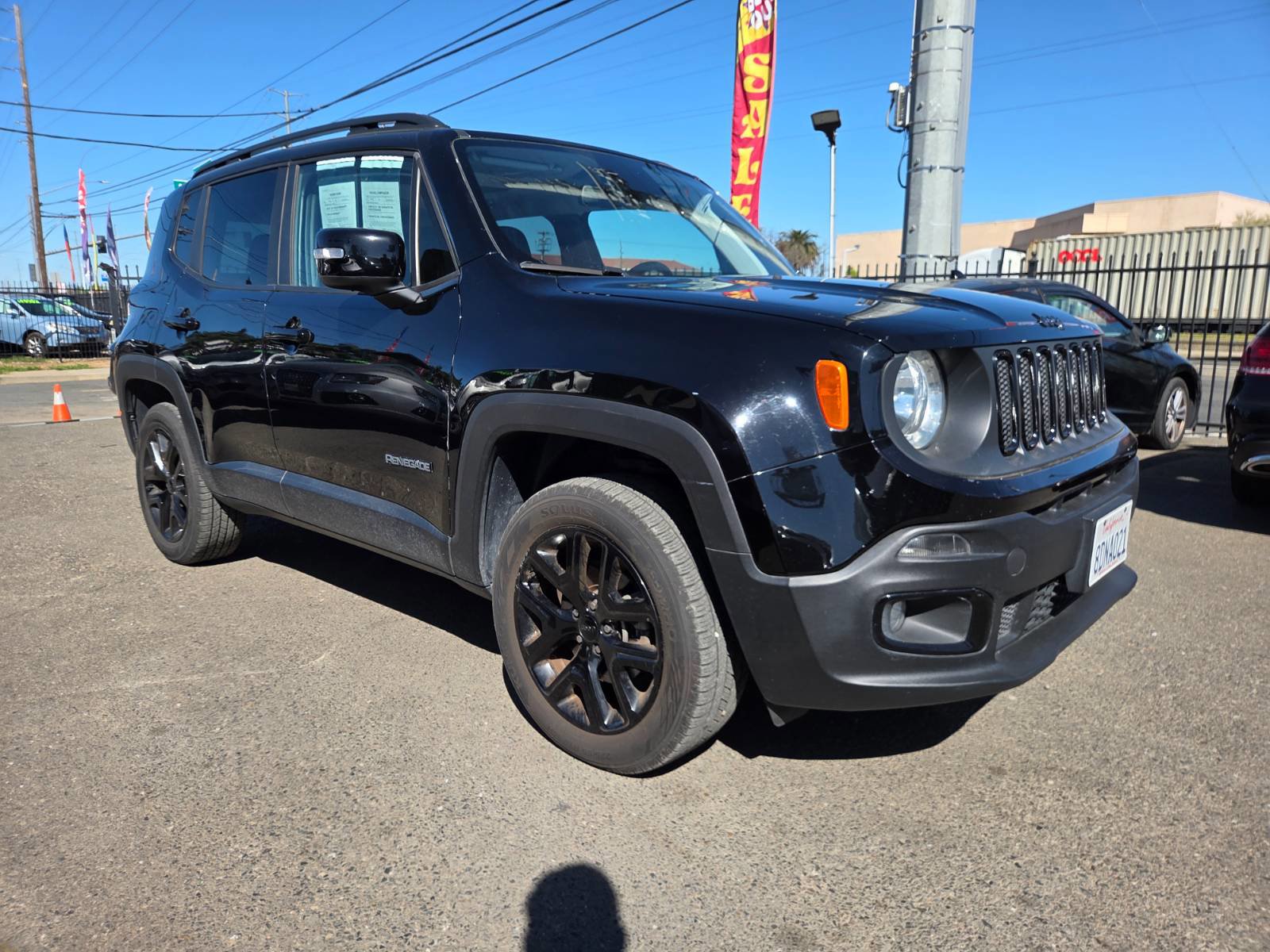Used 2018 Jeep Renegade Altitude w/ UConnect 8.4 Nav Group image 5