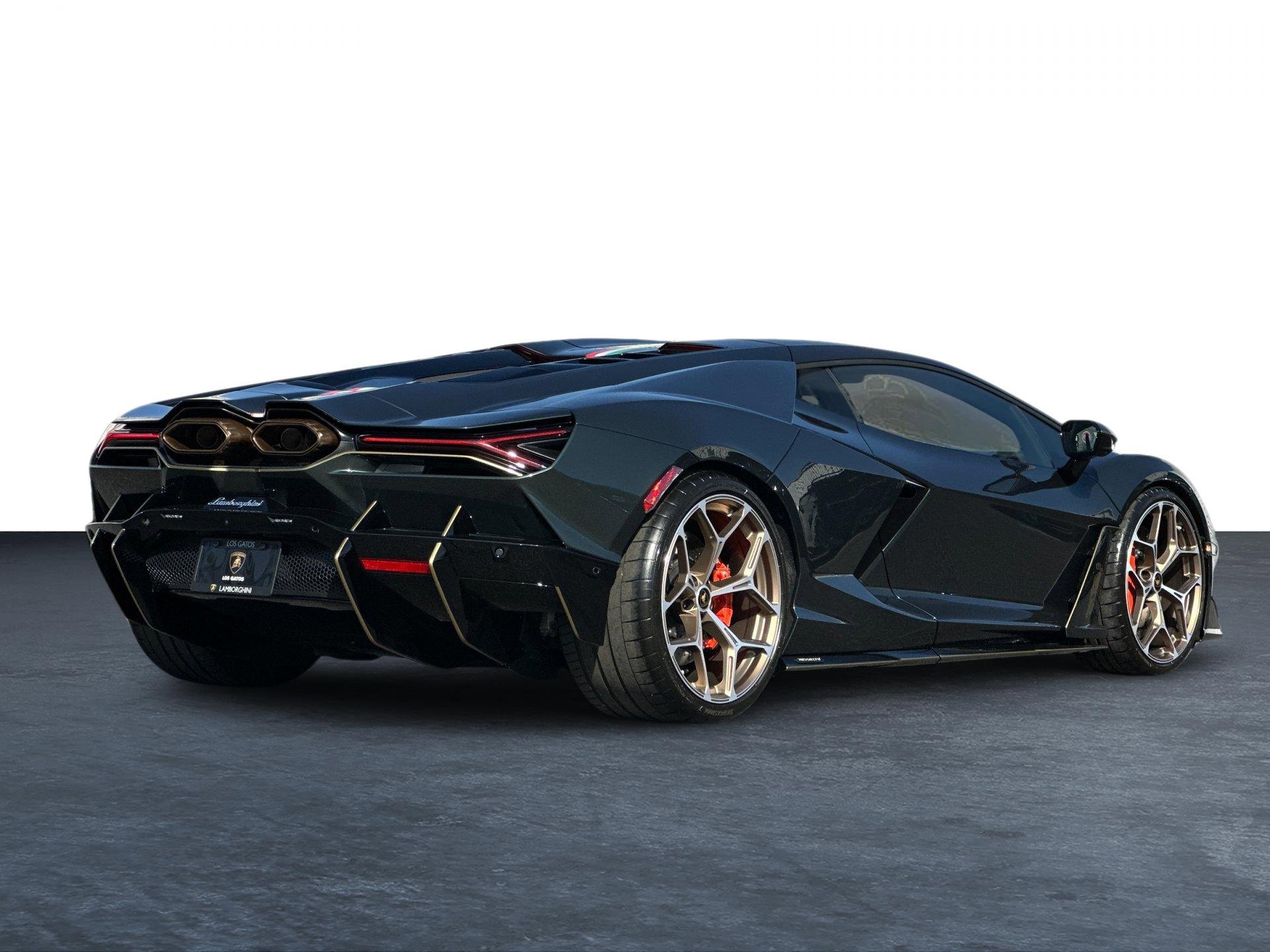 Used 2024 Lamborghini Revuelto image 3