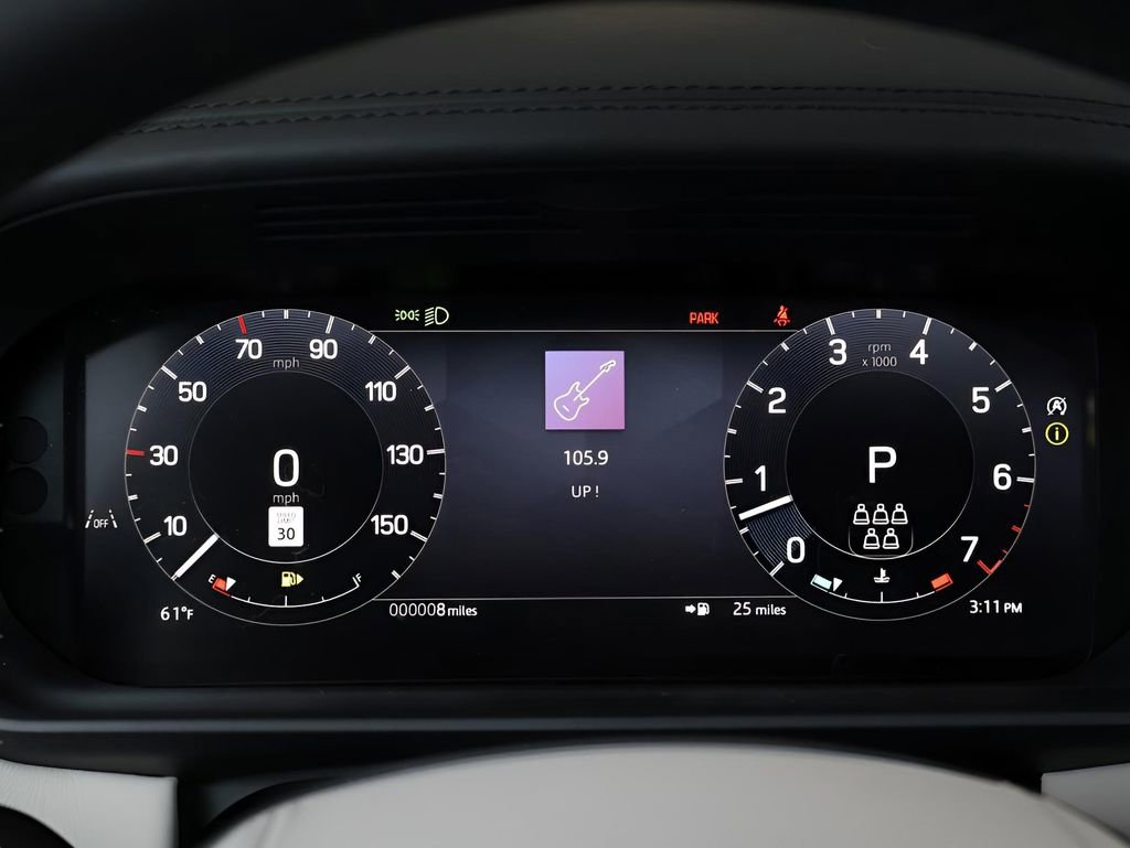 Used 2025 Land Rover Discovery Metropolitan Edition AWD/4WD image 63