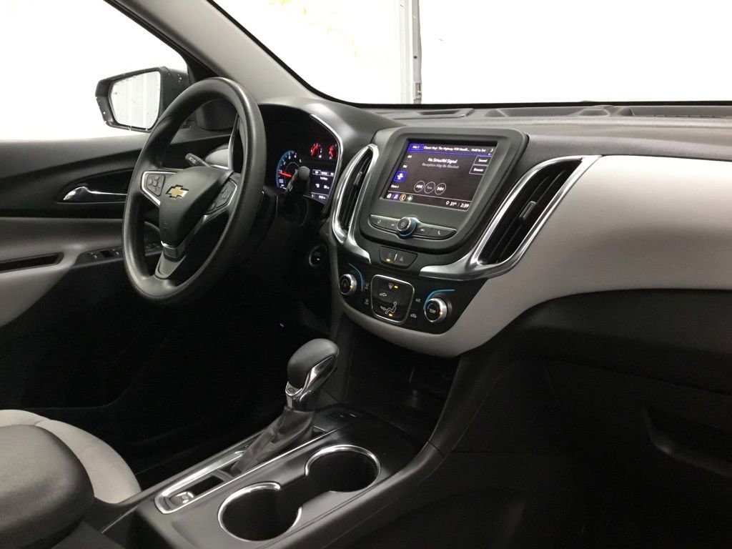 Used 2023 Chevrolet Equinox LS image 24