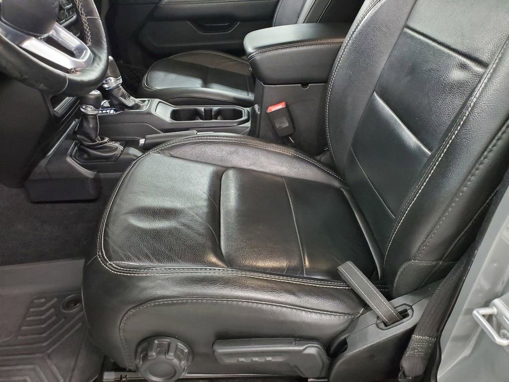 Used 2019 Jeep Wrangler Unlimited Sahara w/ Quick Order Package 24M Moab image 12