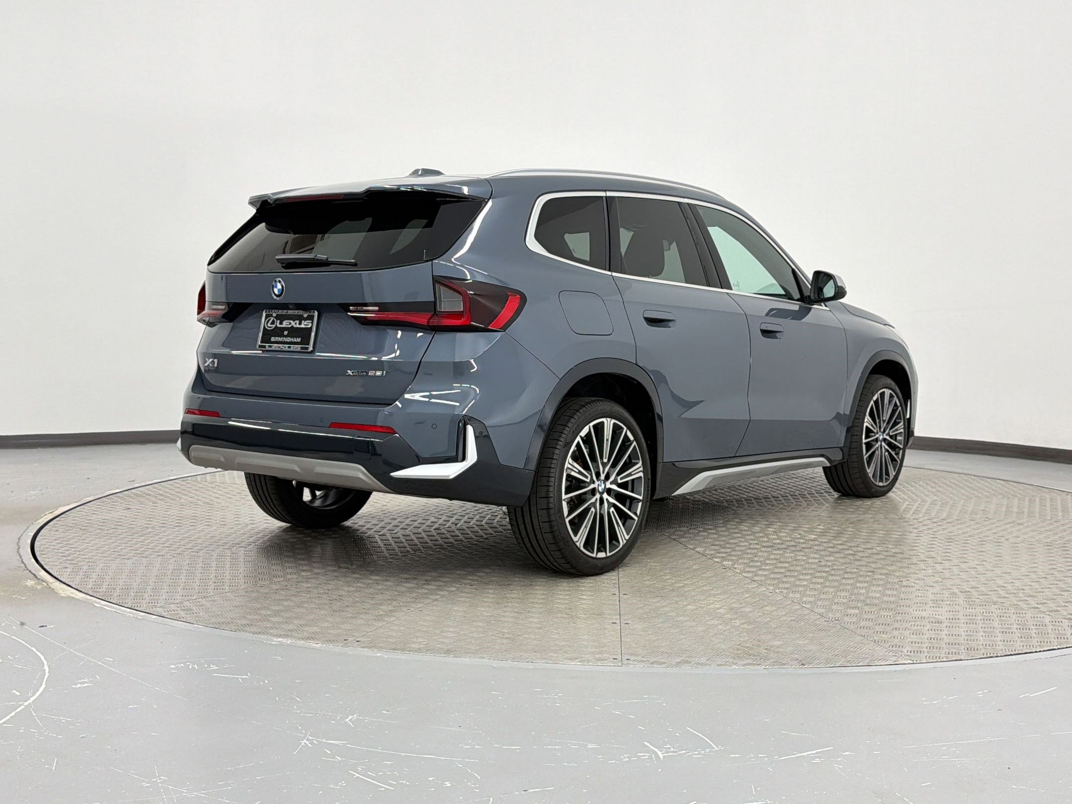 Certified 2024 BMW X1 xDrive28i w/ Premium Package AWD/4WD image 9