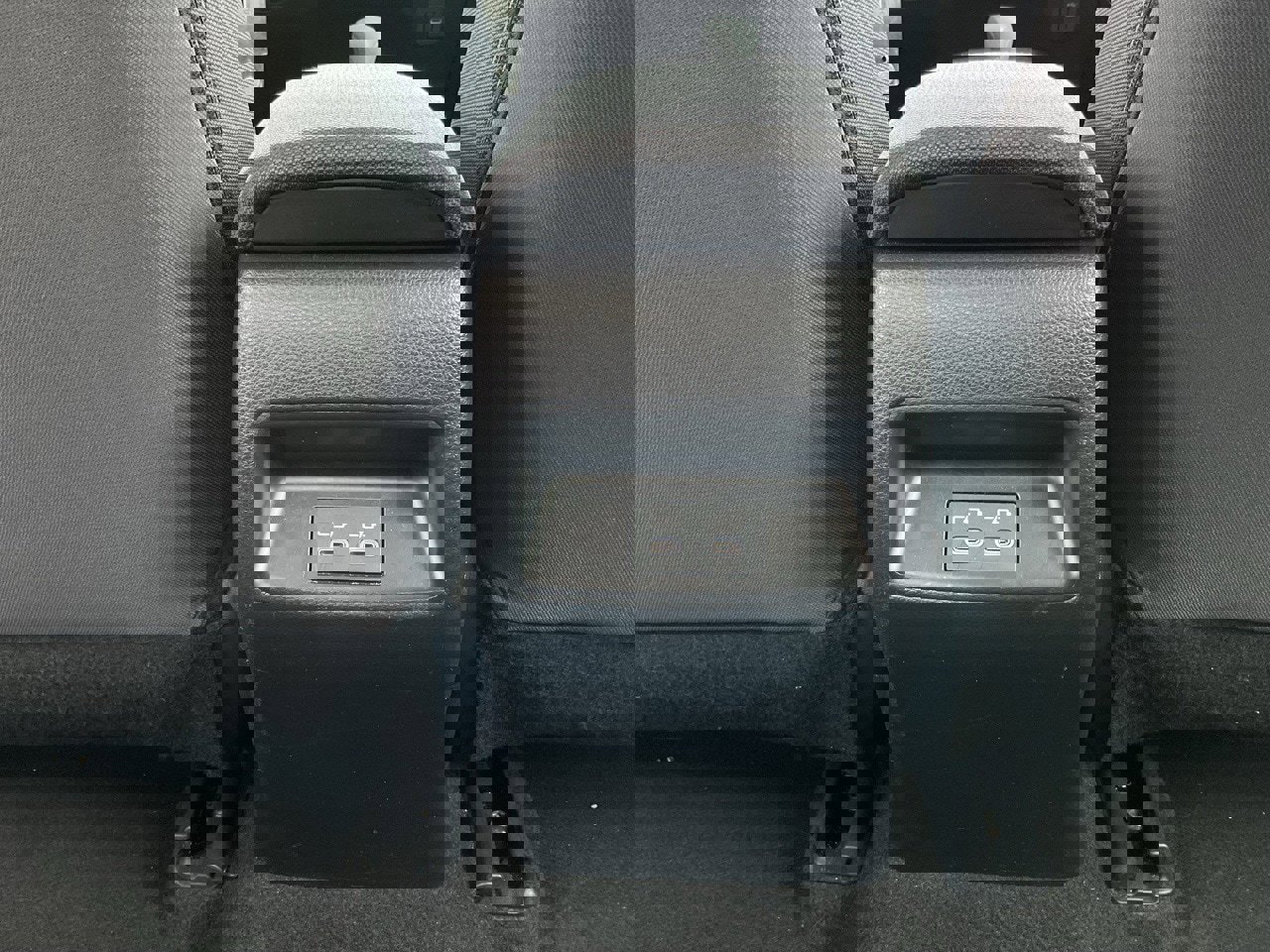 Used 2025 Toyota Corolla LE image 17