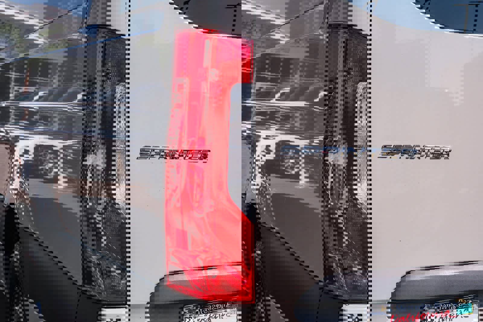 Used 2023 Mercedes-Benz Sprinter 2500 image 7