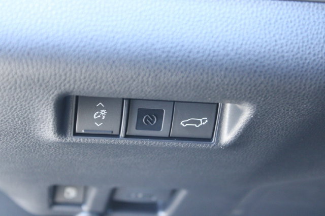 Used 2026 Toyota RAV4 XSE w/ Weather Package AWD/4WD image 13