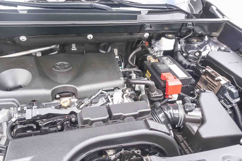 Used 2019 Toyota RAV4 LE FWD image 26