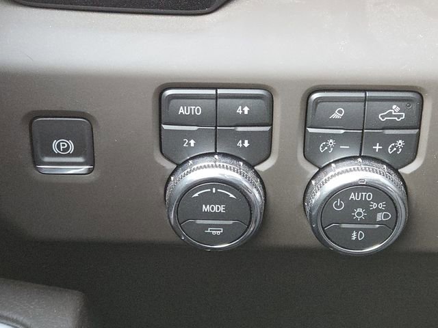 New 2026 GMC Sierra 3500 Denali w/ Denali Reserve Package image 13