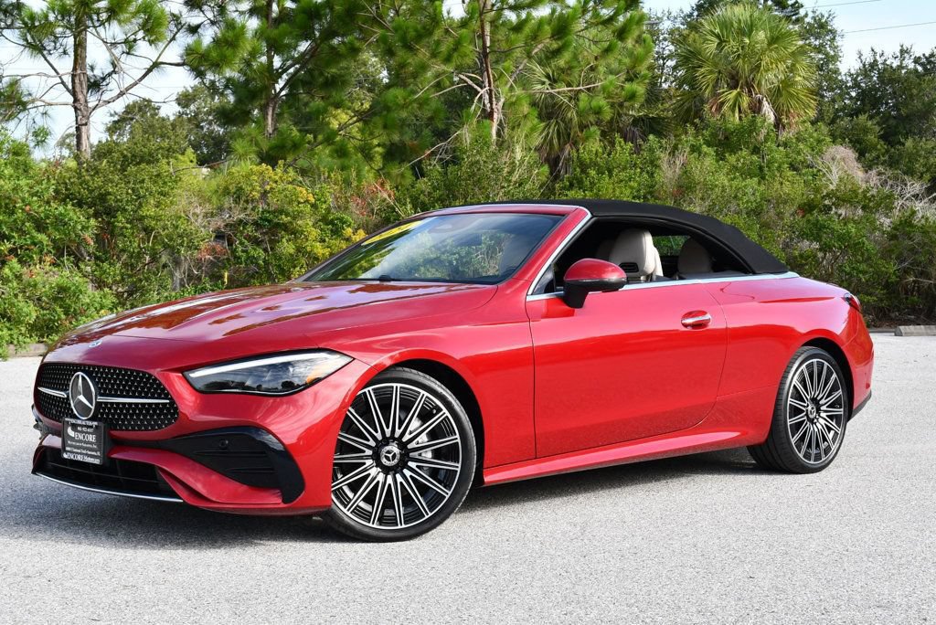 Used 2024 Mercedes-Benz CLE 300 4MATIC Cabriolet image 25