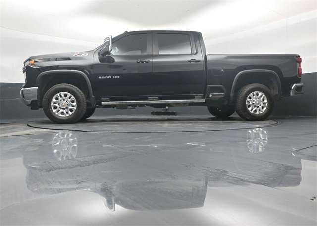 Used 2024 Chevrolet Silverado 2500 LT image 42
