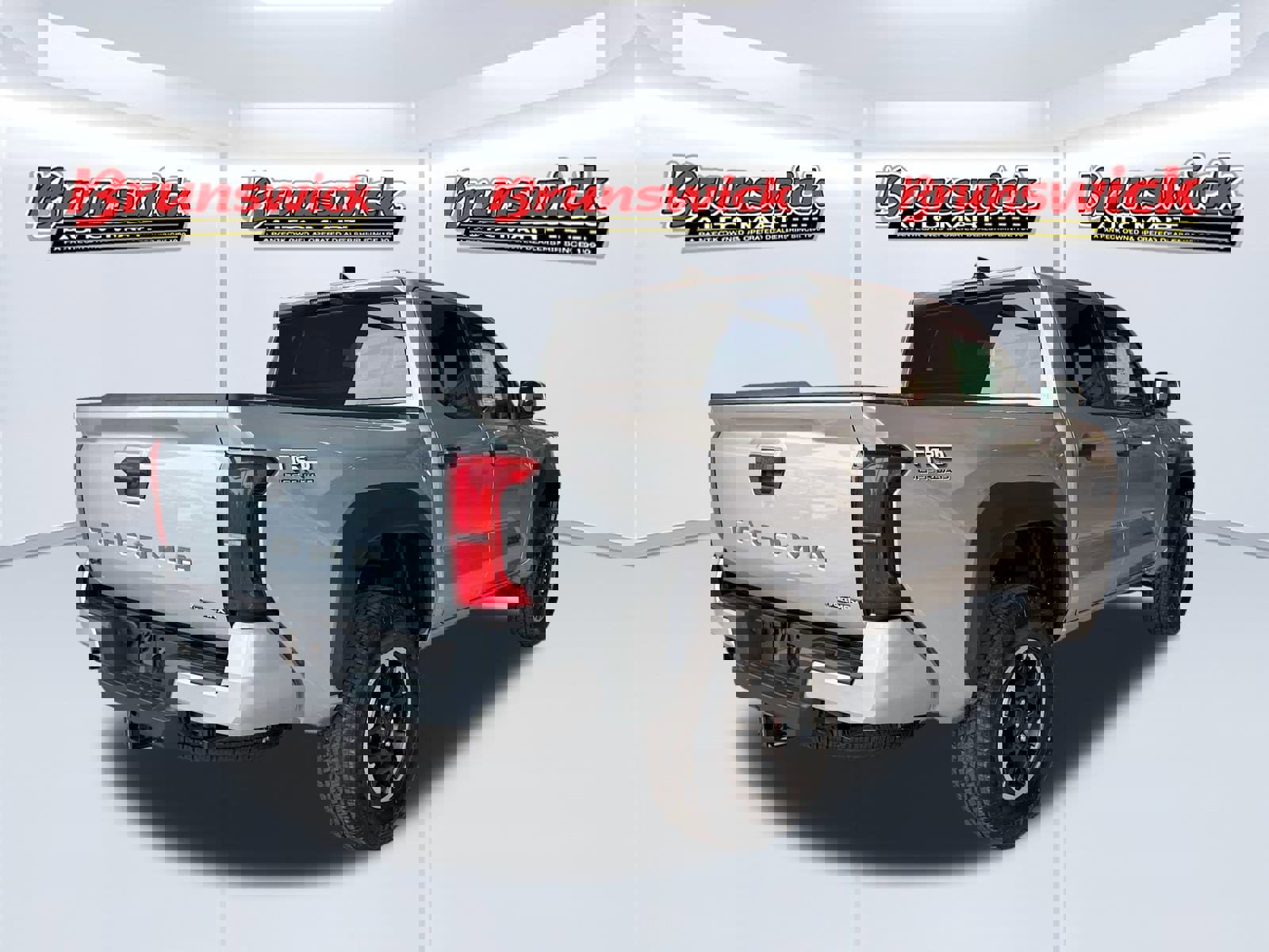 New 2025 Toyota Tacoma TRD Off-Road image 5
