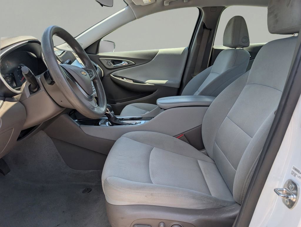 Used 2022 Chevrolet Malibu LT FWD image 17