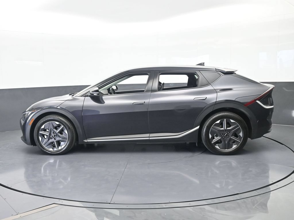 Used 2025 Kia EV6 Light RWD image 3