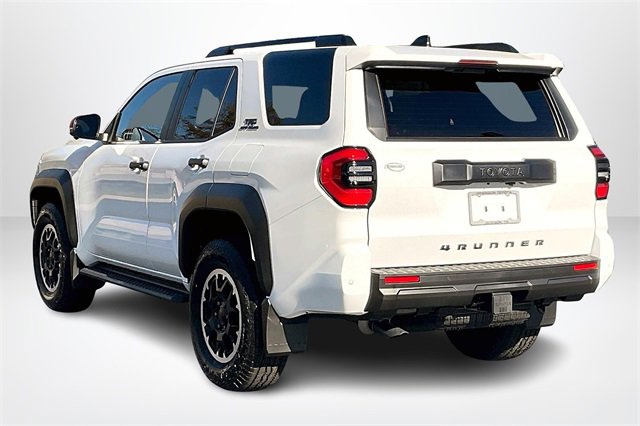 New 2025 Toyota 4Runner 4WD image 3
