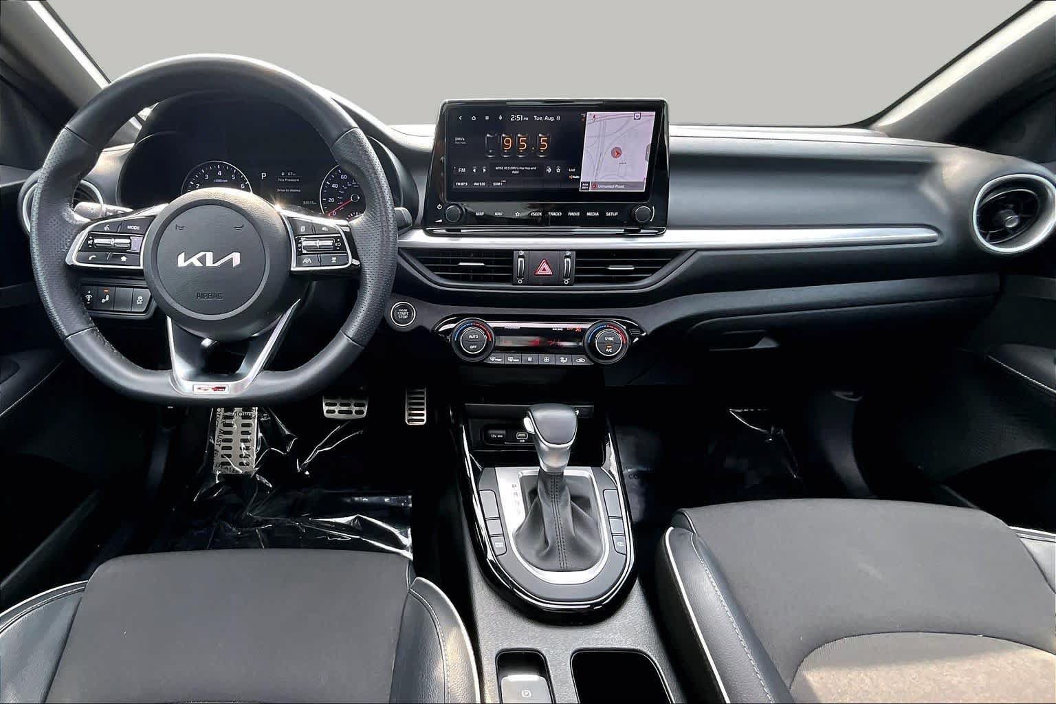 Used 2022 Kia Forte GT-Line w/ GT-Line Premium Package FWD image 16