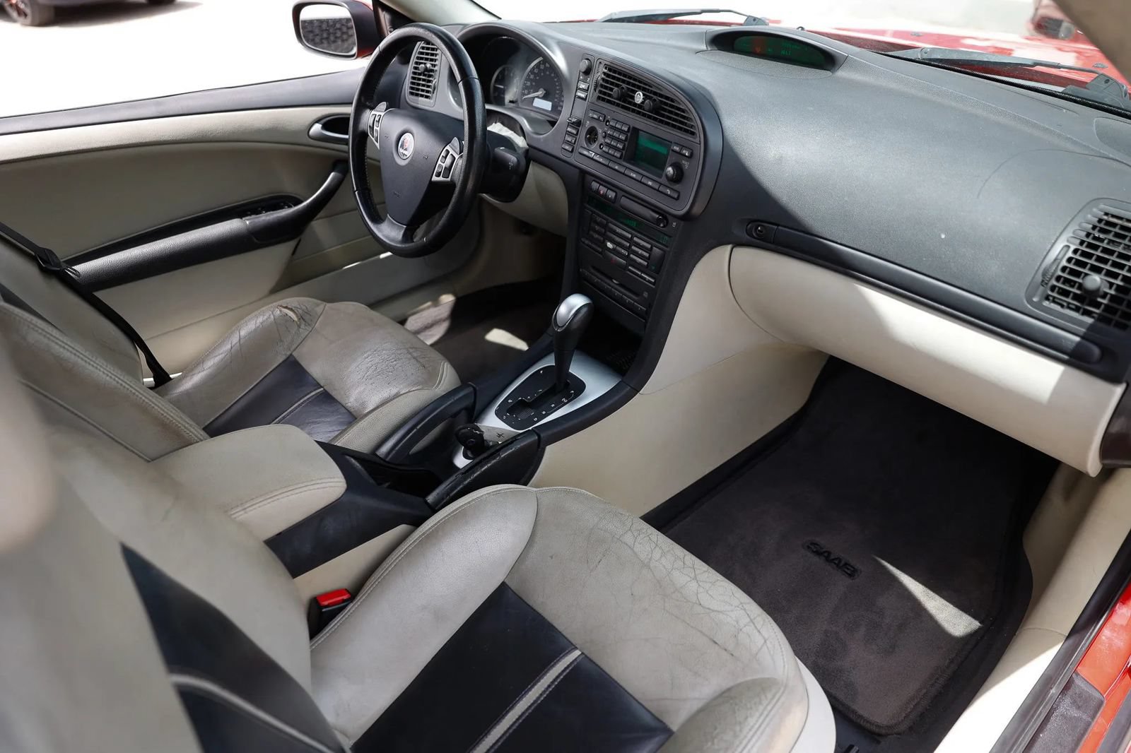 Used 2004 Saab 9-3 Aero FWD image 23