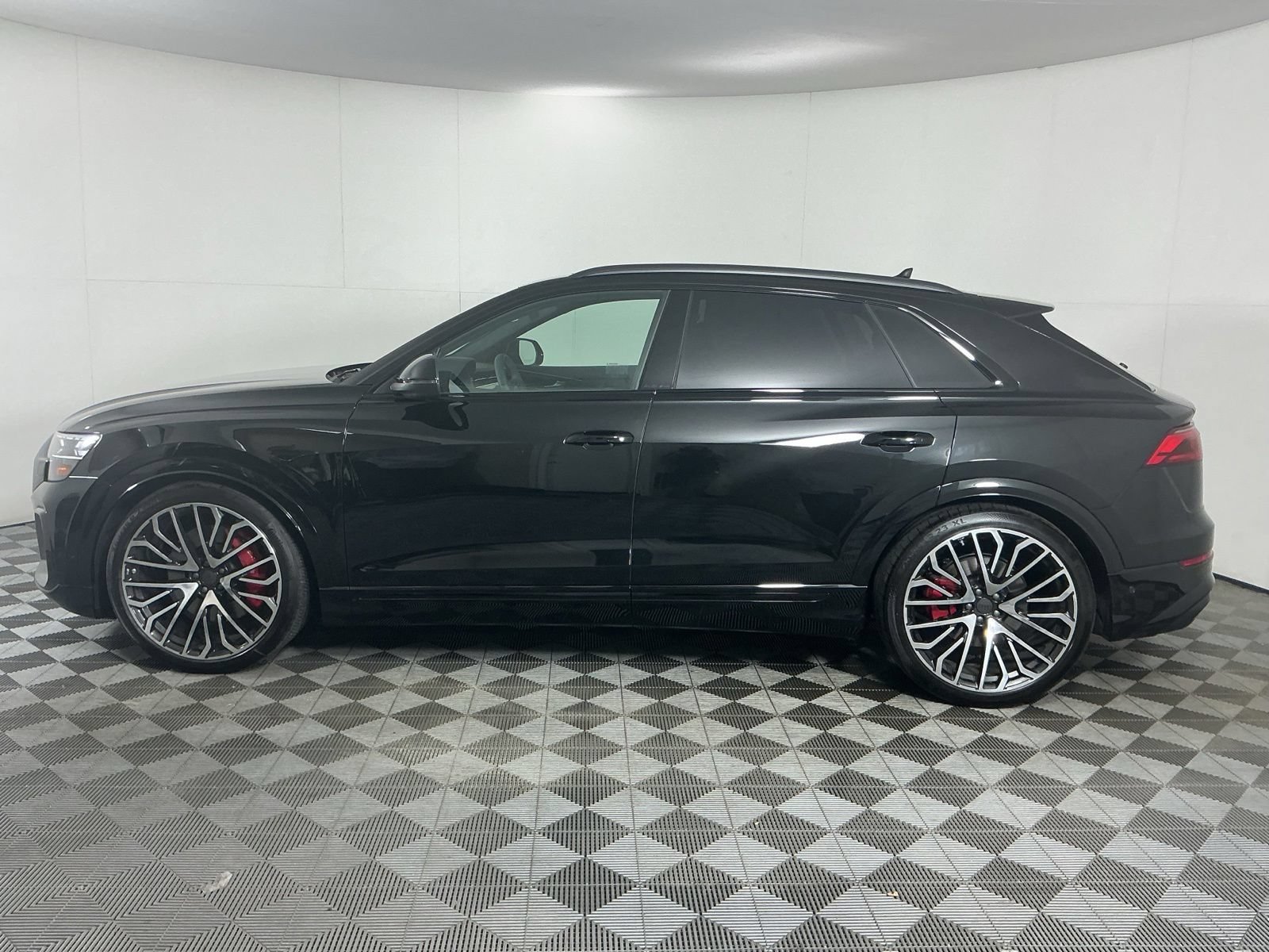 New 2026 Audi SQ8 Prestige AWD/4WD image 5