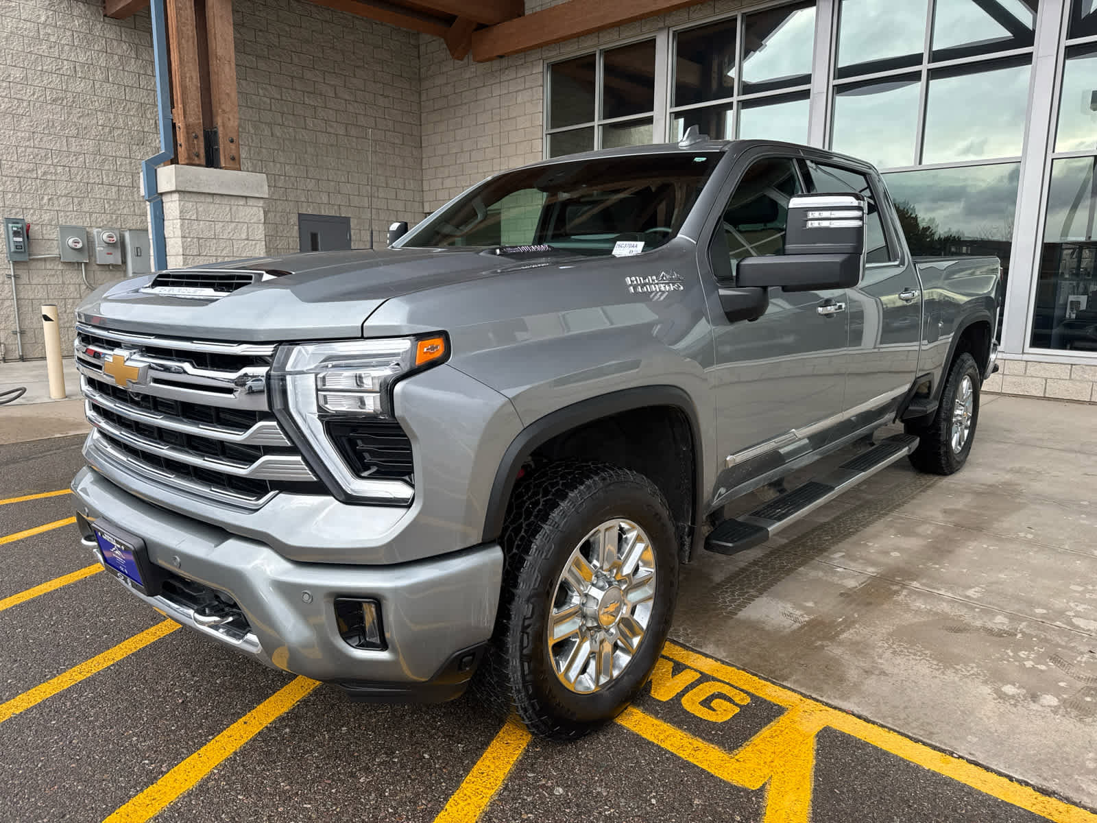 Used 2024 Chevrolet Silverado 3500 High Country w/ Technology Package image 1