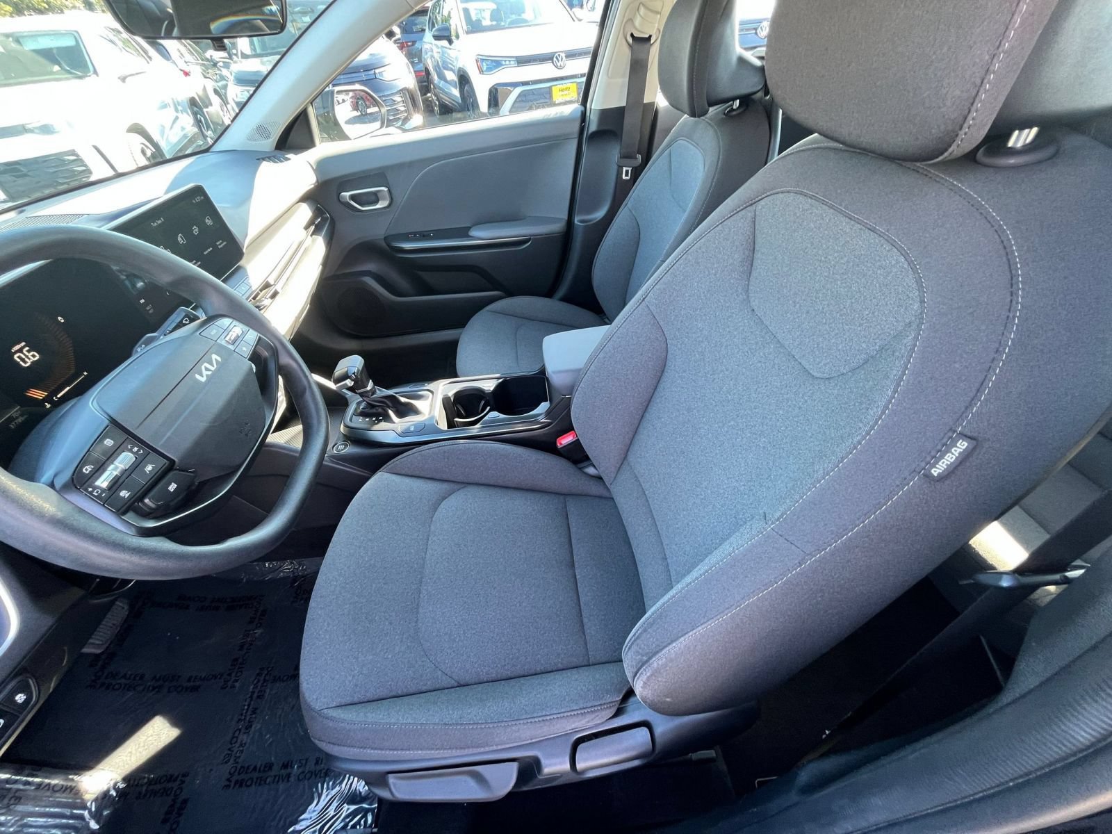 Used 2025 Kia K4 FWD image 27